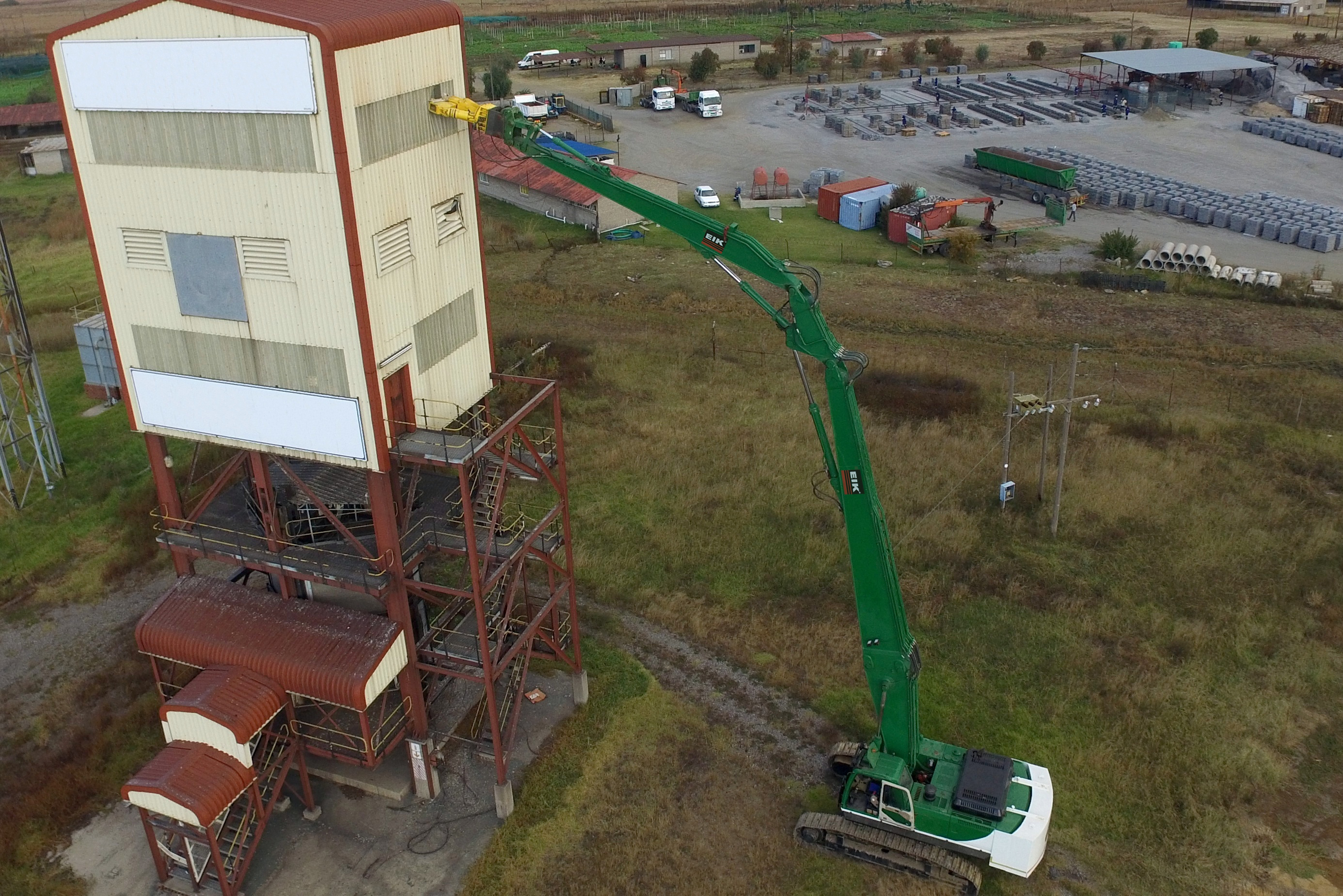 EIK Attachments_old - QATAR BUILDING COMPANY