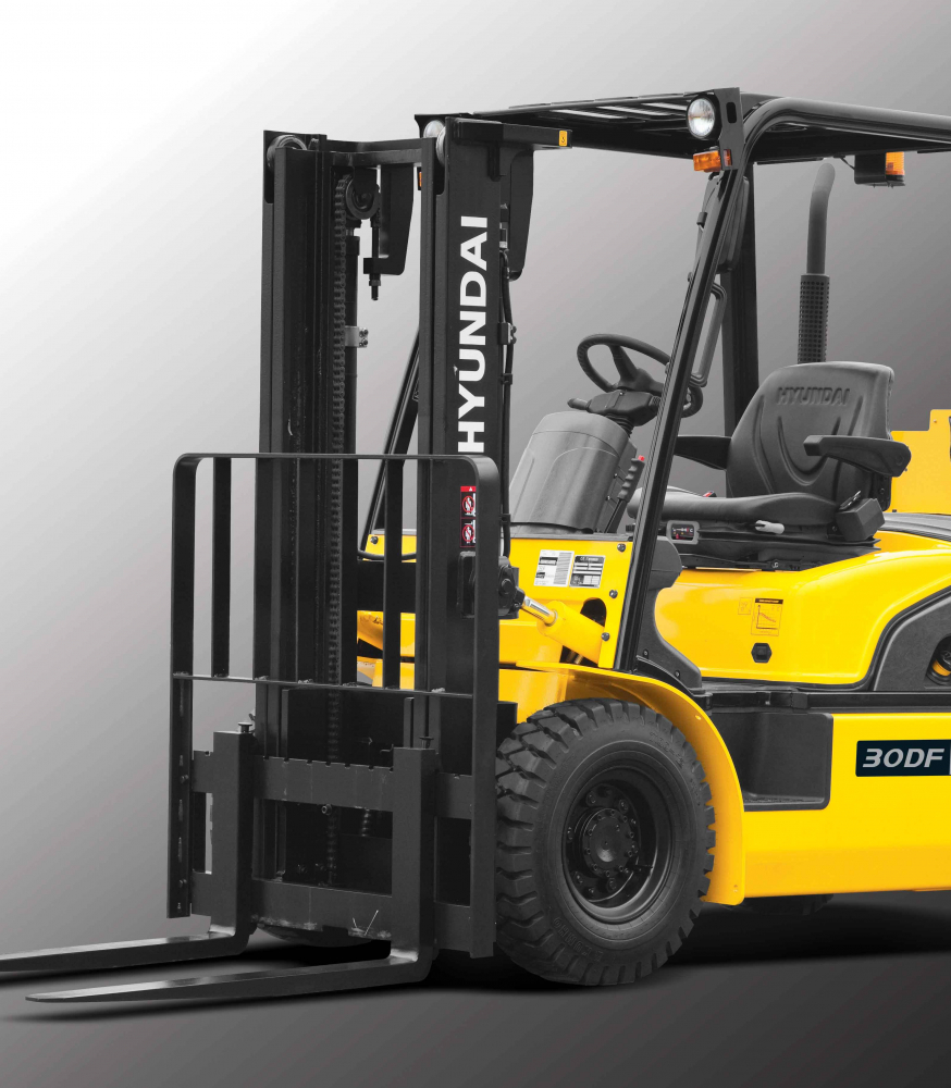Forklifts QATAR BUILDING COMPANY