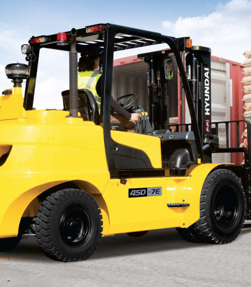 Forklifts QATAR BUILDING COMPANY